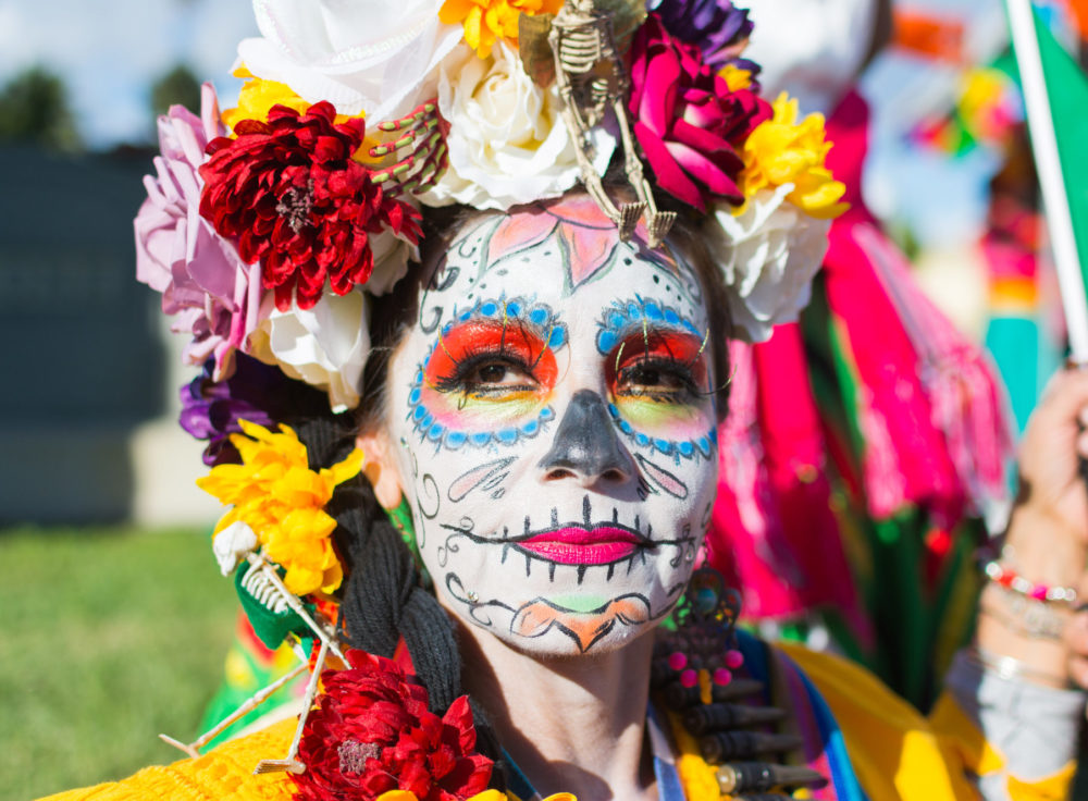 Throw An Authentic Dia De Los Muertos Celebration